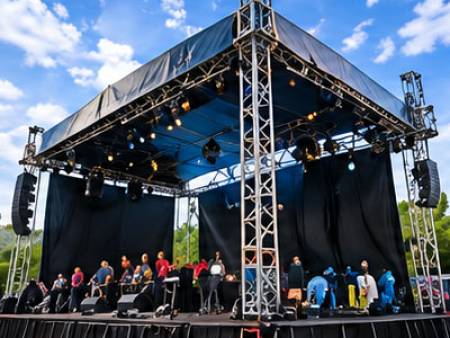 Stages, Rigging & Security